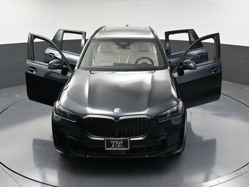 Used 2024 BMW X5 xDrive40i w/ M Sport Package image 38