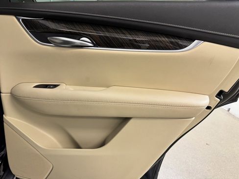 Used 2019 Cadillac XT5 Base image 27