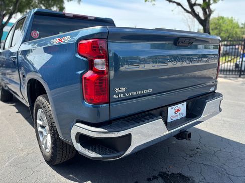 Used 2024 Chevrolet Silverado 1500 LT AWD/4WD image 25