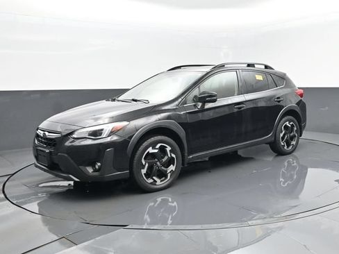 Used 2021 Subaru Crosstrek 2.5i Limited w/ Moonroof Package 2 AWD/4WD image 2