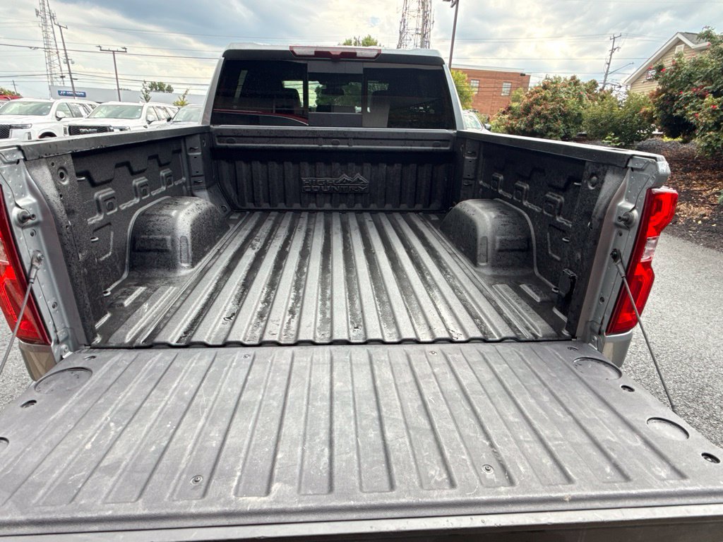 Used 2024 Chevrolet Silverado 1500 High Country w/ High Country Premium Package AWD/4WD image 47