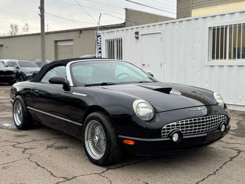 Used 2005 Ford Thunderbird Deluxe image 4