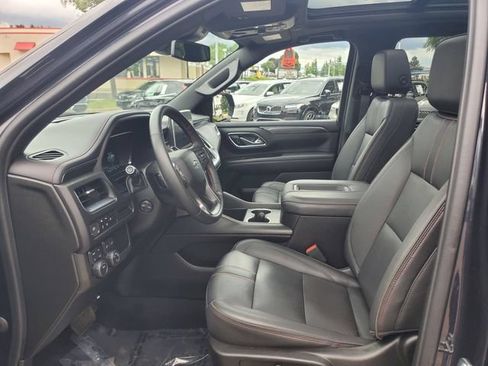 Used 2023 Chevrolet Suburban RST w/ Sport Performance Package AWD/4WD image 12
