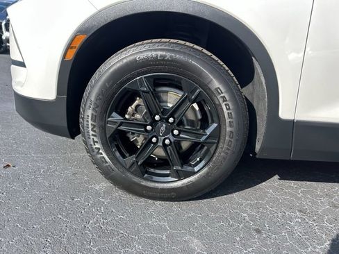 Certified 2023 Chevrolet Blazer LT w/ Midnight/Sport Edition image 9