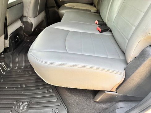 Used 2018 RAM 2500 Tradesman w/ Chrome Appearance Group AWD/4WD image 16