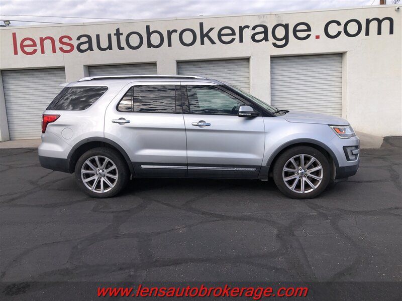 Used 2017 Ford Explorer Limited FWD image 1