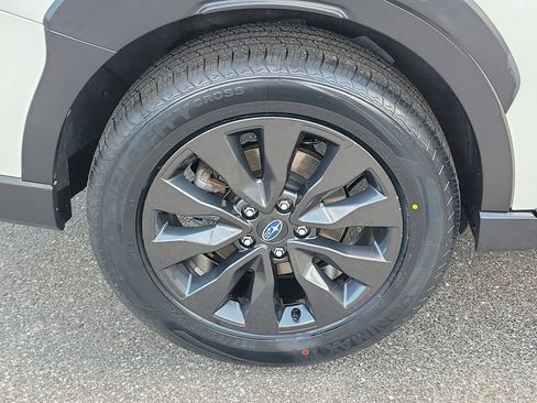 Used 2023 Subaru Outback Onyx Edition AWD/4WD image 7