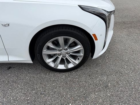 Used 2025 Cadillac CT5 Premium Luxury RWD image 4