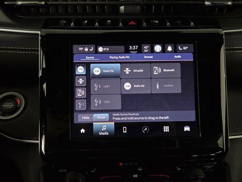 Used 2023 Jeep Grand Cherokee L Laredo image 23