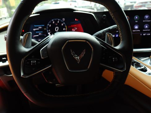 Used 2020 Chevrolet Corvette Stingray Preferred Cpe w/ 2LT Preferred Equipment Group RWD image 21