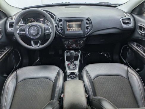 Used 2021 Jeep Compass Latitude FWD image 15