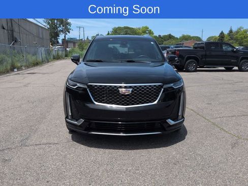 Used 2023 Cadillac XT6 Premium Luxury AWD/4WD image 9