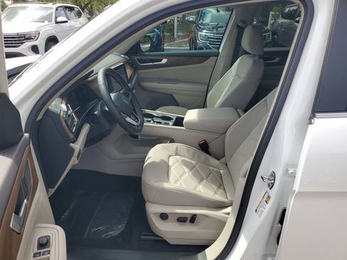 New 2026 Volkswagen Atlas SE FWD image 17