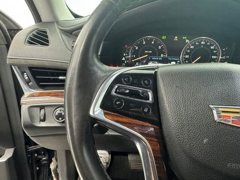 Used 2015 Cadillac Escalade Luxury RWD image 22