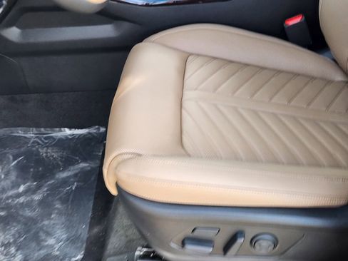 New 2026 Kia Sorento SX Prestige w/ Olive Brown Leather Package image 8