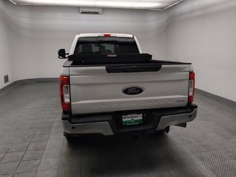 Used 2018 Ford F250 XLT w/ XLT Value Package AWD/4WD image 6