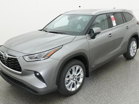 New 2026 Toyota Highlander Limited AWD/4WD image 1