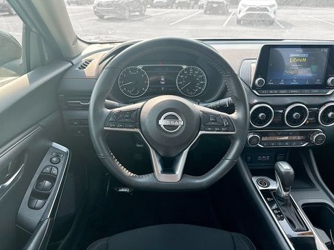 Used 2024 Nissan Sentra SR FWD image 29