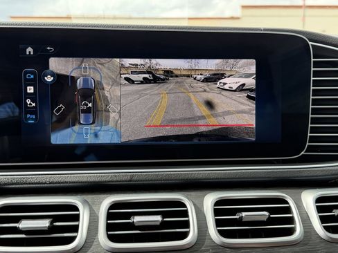 Used 2025 Mercedes-Benz GLS 450 4MATIC image 28