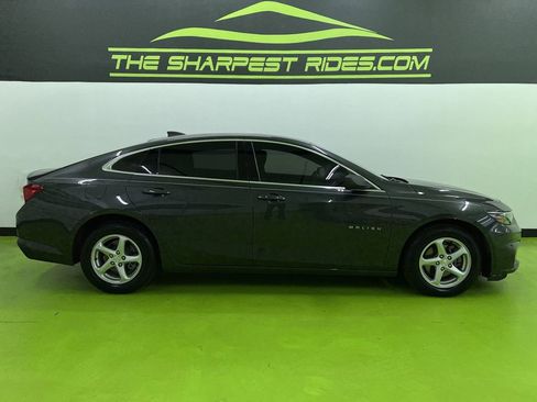 Used 2017 Chevrolet Malibu LS FWD image 11