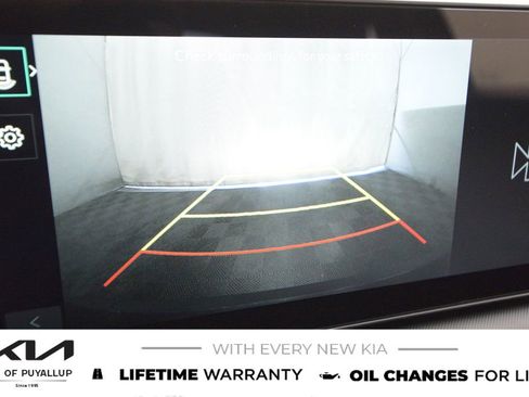 New 2025 Kia K4 LX image 23