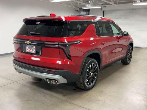 New 2026 Chevrolet Traverse LT w/ Sun and Wheel Package image 8