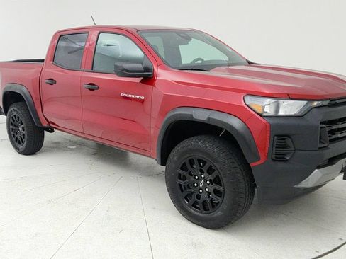 Certified 2024 Chevrolet Colorado Trail Boss w/ Advanced Trailering Package AWD/4WD image 1