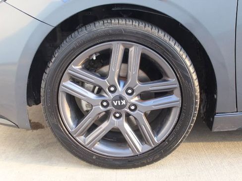 Used 2021 Kia Forte GT-Line image 24