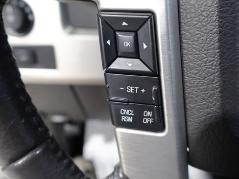 Used 2013 Ford F150 Platinum AWD/4WD image 30
