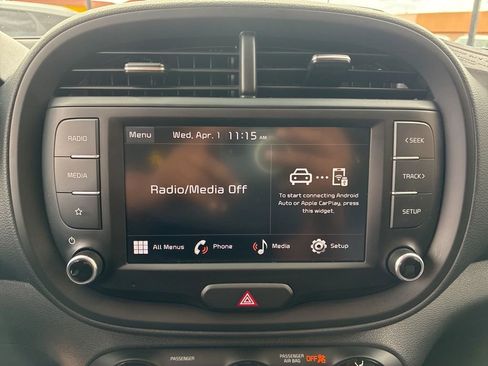 Used 2025 Kia Soul LX image 30