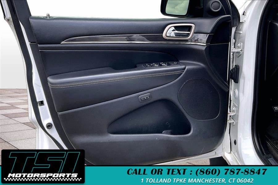 Used 2017 Jeep Grand Cherokee Overland AWD/4WD image 20