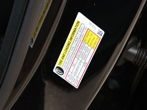 Used 2024 Acura MDX FWD image 33