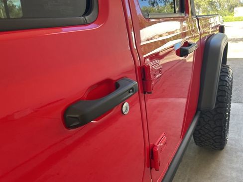 Used 2022 Jeep Gladiator Mojave w/ Trailer Tow Package image 17