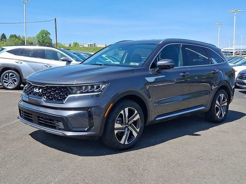 Used 2023 Kia Sorento EX AWD/4WD image 3
