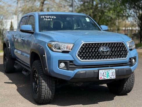 Used 2019 Toyota Tacoma TRD Off-Road w/ TRD Premium Off Road Package image 7