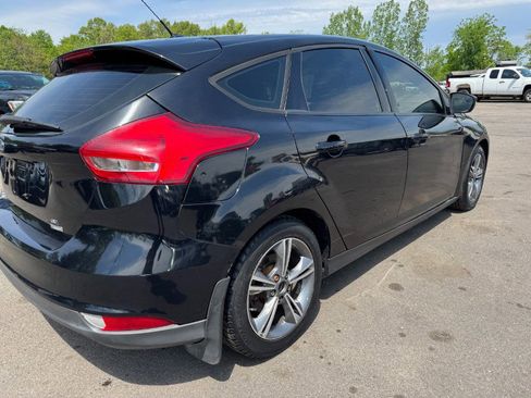 Used 2016 Ford Focus SE FWD image 11