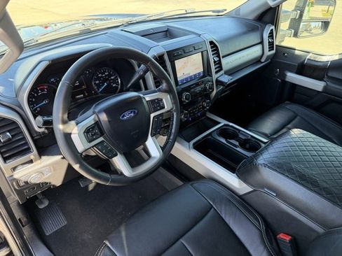 Used 2020 Ford F250 Lariat w/ Lariat Ultimate Package image 11