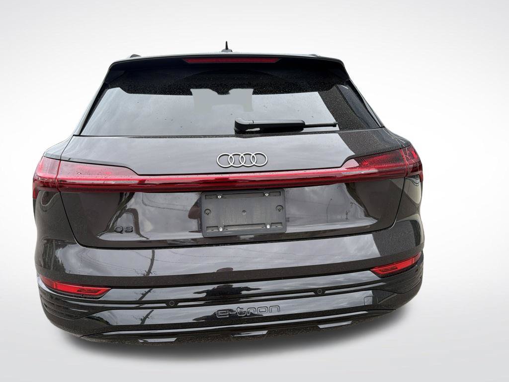 Used 2024 Audi Q8 e-tron Premium Plus AWD/4WD image 5