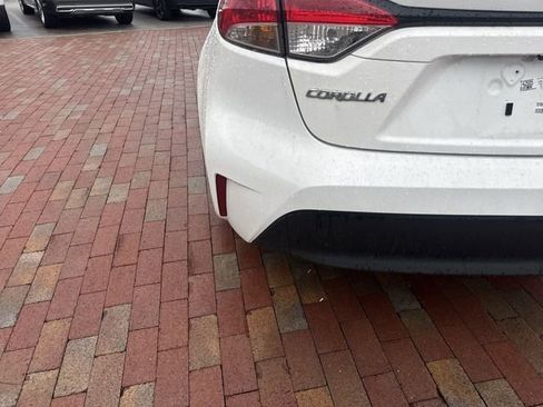 Used 2024 Toyota Corolla LE FWD image 8
