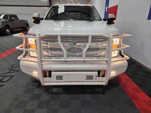 Used 2017 Ford F350 Lariat w/ FX4 Off-Road Package image 22