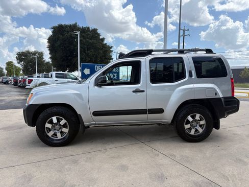 Used 2011 Nissan Xterra PRO-4X AWD/4WD image 8