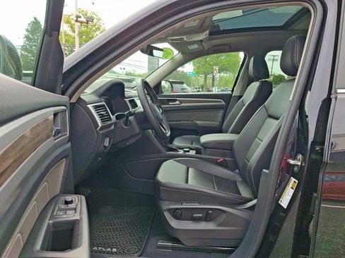 Used 2023 Volkswagen Atlas SEL AWD/4WD image 14