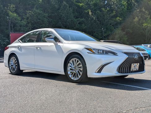 Used 2019 Lexus ES 350 w/ Accessory Package 2 image 12