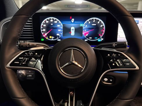 New 2025 Mercedes-Benz GLE 350 4MATIC image 11