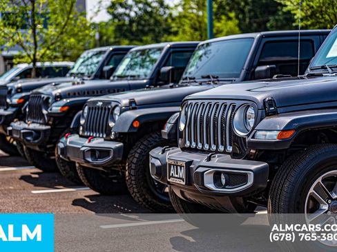 Used 2024 Land Rover Defender 110 X-Dynamic SE image 63