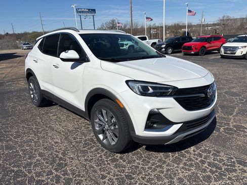 Used 2023 Buick Encore GX Essence w/ Experience Buick Package image 1