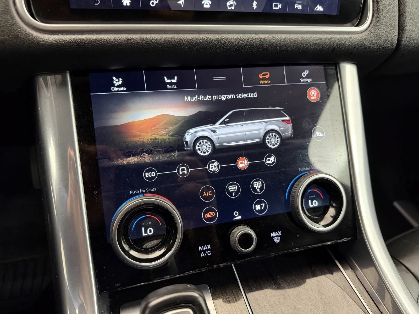Used 2019 Land Rover Range Rover Sport HSE AWD/4WD image 31