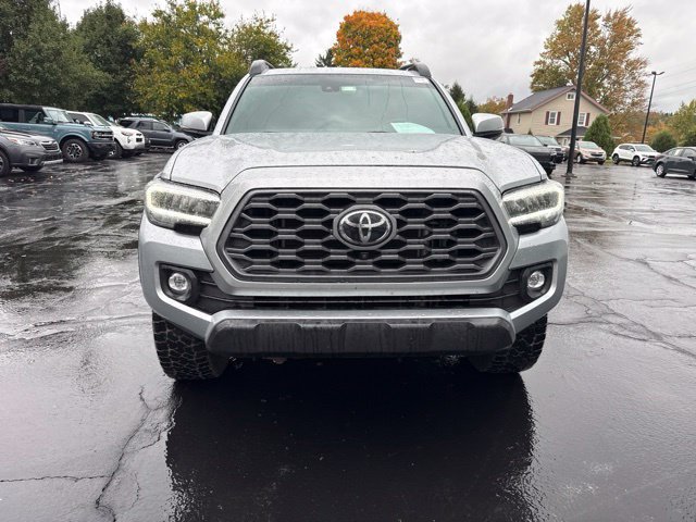 Used 2023 Toyota Tacoma TRD Off-Road w/ TRD Premium Off Road Package AWD/4WD image 2