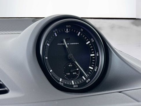 New 2025 Porsche Cayenne Turbo image 17