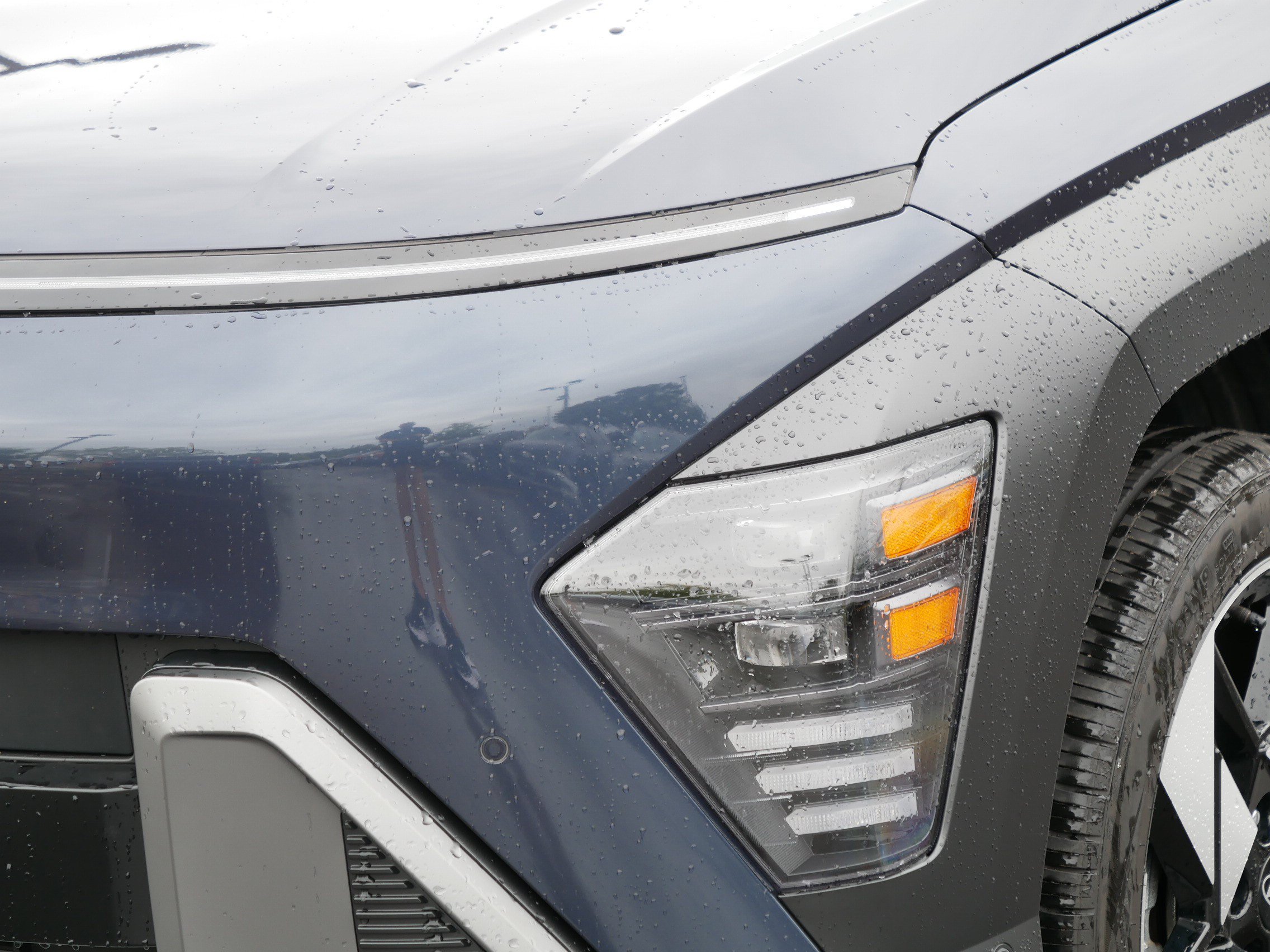 Used 2024 Hyundai Kona Limited AWD/4WD image 10